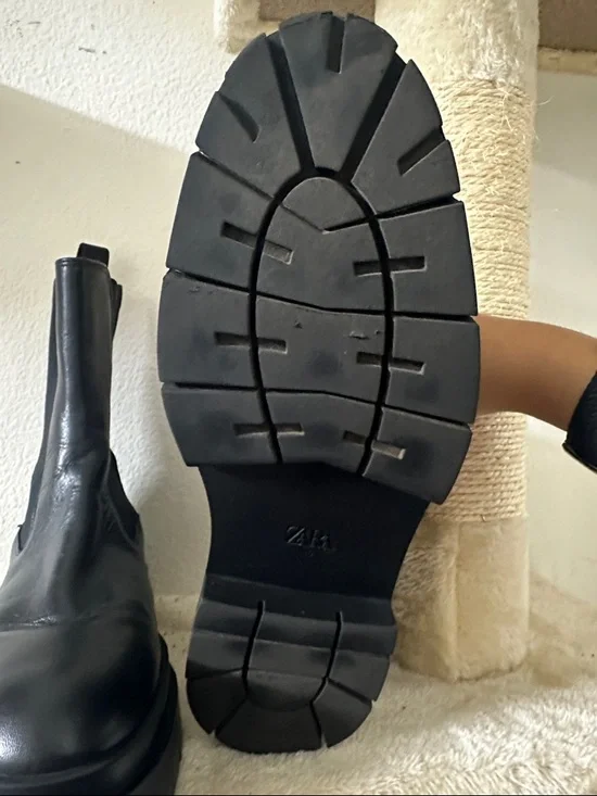 Zara Black Platform Ankle Boots - Women's - Picture 9 of 14